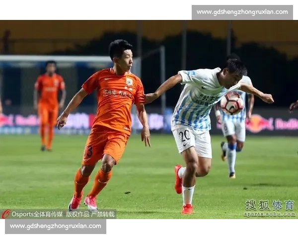 以五后卫防守体系为核心构建全方位攻防策略新思路